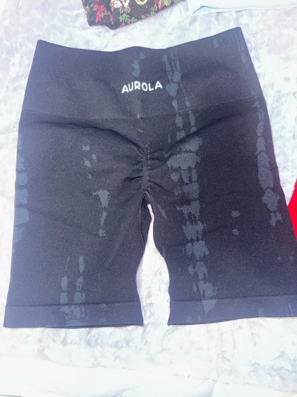 Small clothing bundle!! - Picture 3 of 9